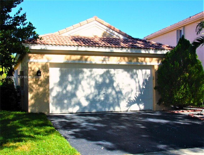 4291 Magnolia Ridge Dr in Weston, FL - Building Photo - Building Photo