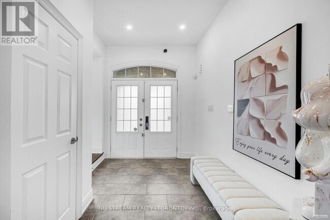 237 Upper Post Rd in Vaughan, ON - Building Photo - Building Photo