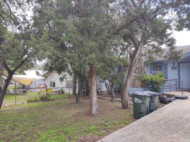 property at 705-707-707 Allen St