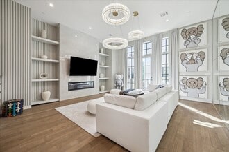 5820 Winsome Ln in Houston, TX - Building Photo - Building Photo