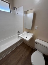 1001 E Stearns Ave in La Habra, CA - Building Photo - Building Photo