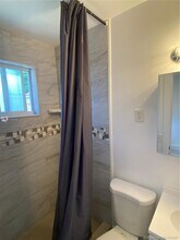 599 NW 33rd St-Unit -3 in Miami, FL - Building Photo - Building Photo