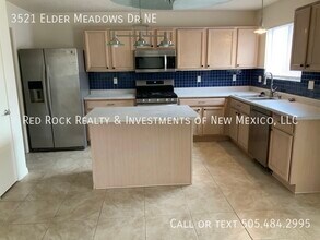 3521 Elder Meadows Dr NE in Rio Rancho, NM - Building Photo - Building Photo