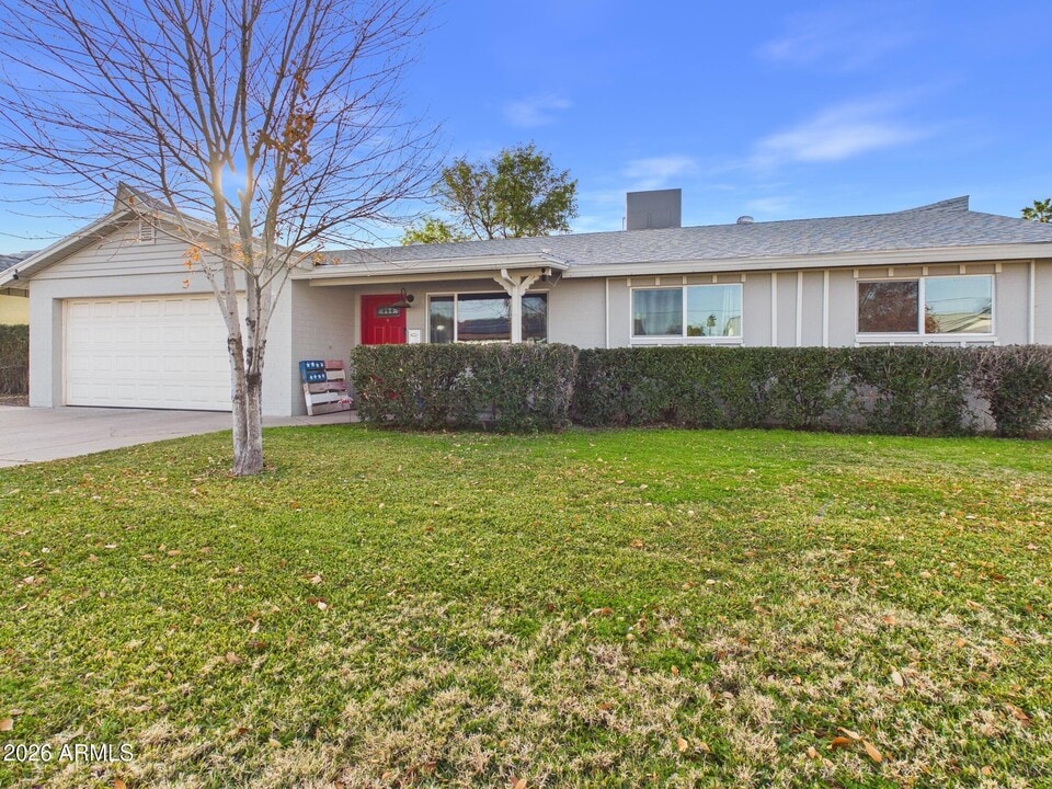 3223 W Joan De Arc Ave in Phoenix, AZ - Building Photo