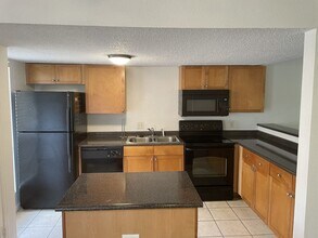 1810 NW 23rd Blvd in Gainesville, FL - Building Photo - Building Photo