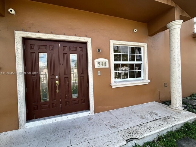 948 E 47th St in Hialeah, FL - Building Photo - Building Photo