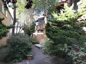 1080 8th St in Arcata, CA - Building Photo