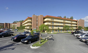 Sunshine Lakes Apartments
