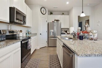 8547 Rain Lily Crossing in Parrish, FL - Building Photo - Building Photo