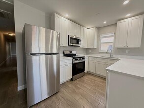 1001 W 9th St in Riviera Beach, FL - Building Photo - Building Photo