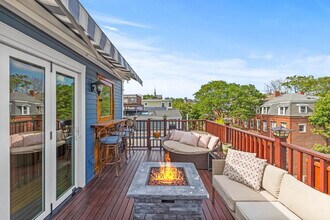 540 E 8th St, Unit 2 in Boston, MA - Building Photo - Building Photo