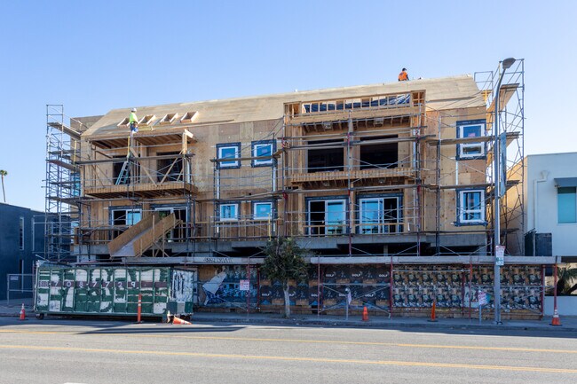 2336-2340 Westwood Blvd in Los Angeles, CA - Foto de edificio - Building Photo