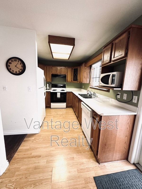 property at 1940 Water St