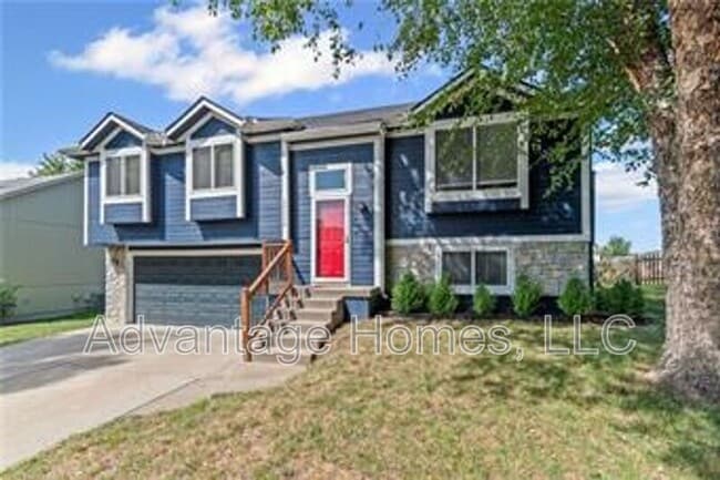 property at 11516 N Windsor Ave