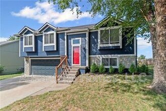 11516 N Windsor Ave in Kansas City, MO - Building Photo - Building Photo