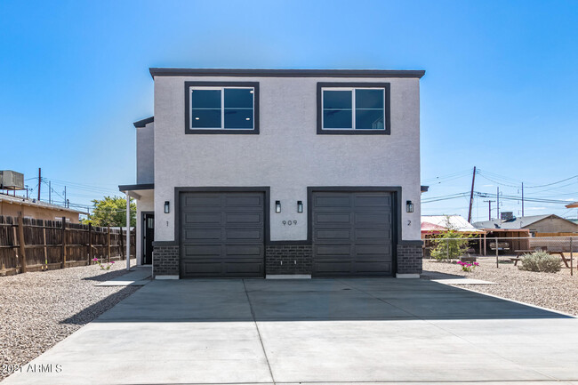 1024 S 4th Ave in Phoenix, AZ - Foto de edificio - Building Photo