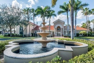 1590 S 42nd Cir, Unit 204 in Vero Beach, FL - Building Photo