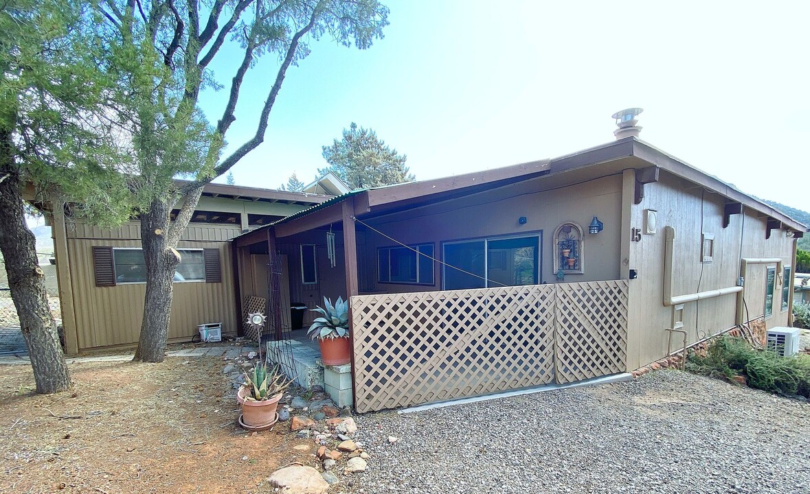 15 Catclaw Ln in Sedona, AZ - Building Photo