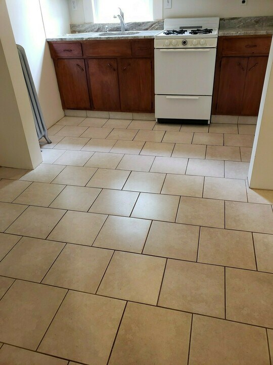 27 Hammond St, Unit 2 in Cambridge, MA - Building Photo