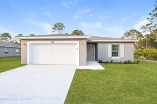 543 Reading St SE in Palm Bay, FL - Building Photo
