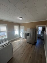 36 Fisher St in Lowell, MA - Building Photo - Building Photo