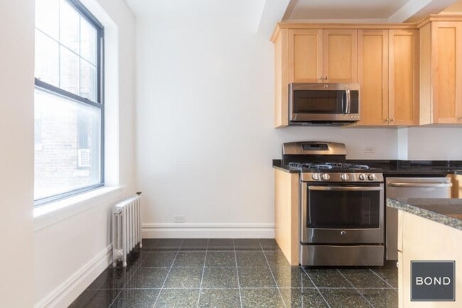 115 E 92nd St in New York, NY - Building Photo - Building Photo