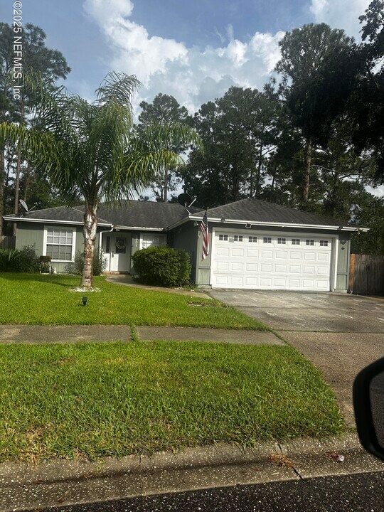 5908 Copper Creek Dr in Jacksonville, FL - Building Photo