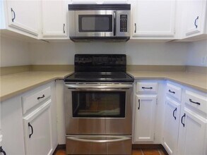 2605 Enfield Rd in Austin, TX - Foto de edificio - Building Photo