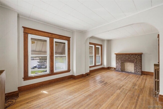 1067 Tonawanda St in Buffalo, NY - Building Photo - Building Photo