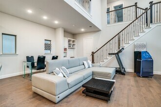 1043 Sarah St in Allen, TX - Building Photo - Building Photo