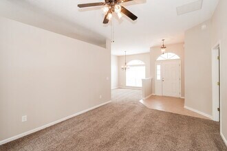 14060 Red Rock Lake Dr in Jacksonville, FL - Foto de edificio - Building Photo