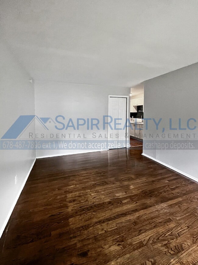 2017 Akron Dr SE in Atlanta, GA - Building Photo - Building Photo