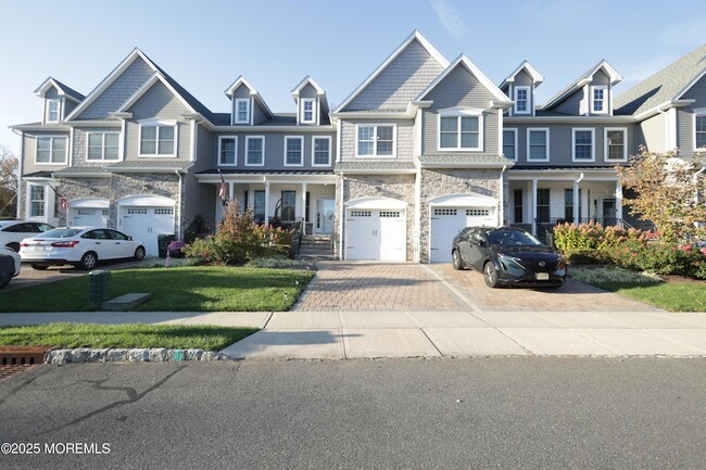 property at 21 McCormick Ave N