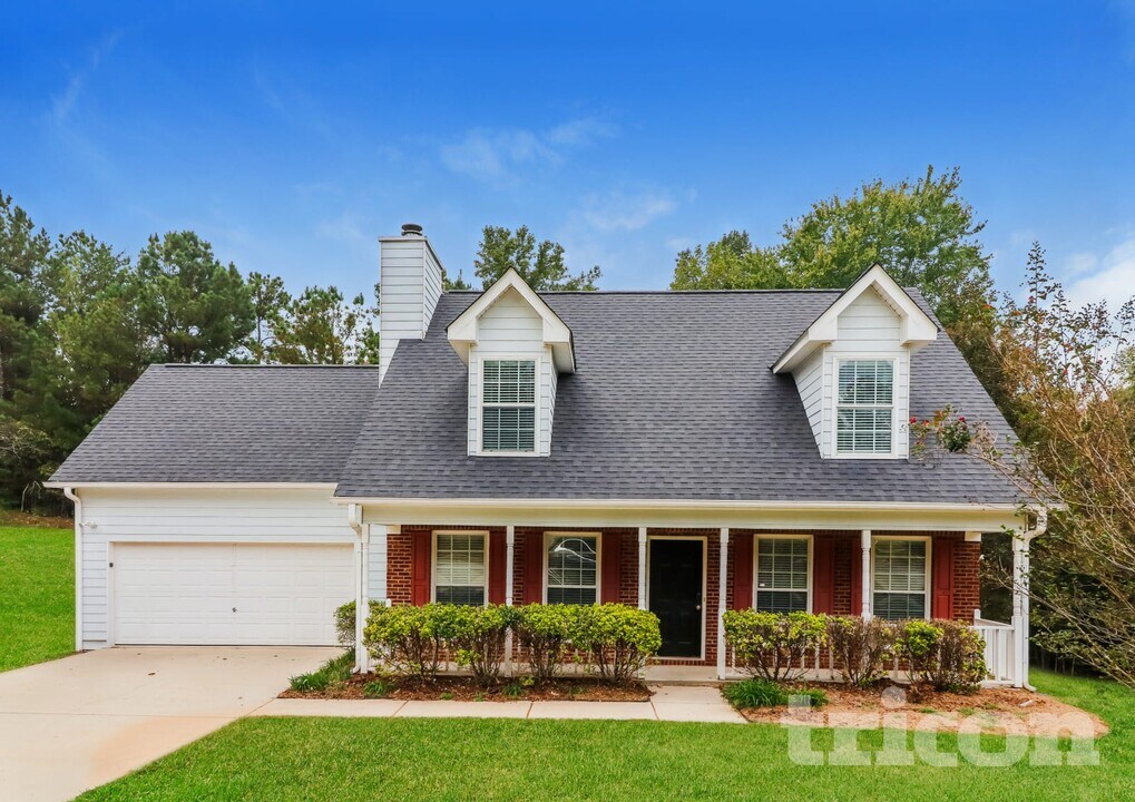 9765 Moss Pointe Path in Villa Rica, GA - Building Photo