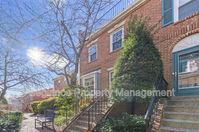 786 N Vermont St in Arlington, VA - Building Photo - Building Photo