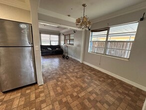 430 N Brink Ave in Sarasota, FL - Building Photo - Building Photo