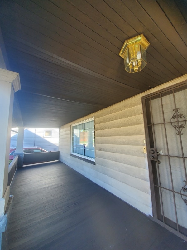 11806 Farringdon Ave in Cleveland, OH - Building Photo - Building Photo