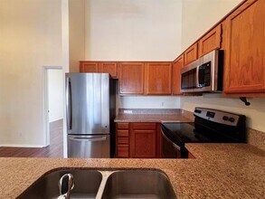 4800 W Lovers Ln in Dallas, TX - Building Photo - Building Photo