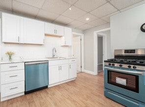95 Green Hill Pky, Unit 2 in Worcester, MA - Foto de edificio - Building Photo