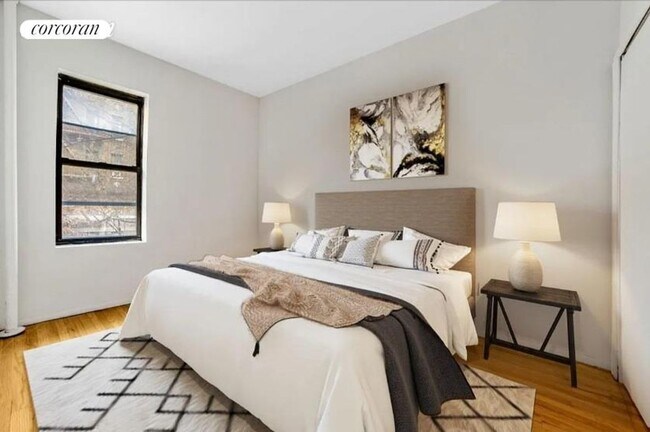 238 E 50th St in New York, NY - Building Photo - Building Photo