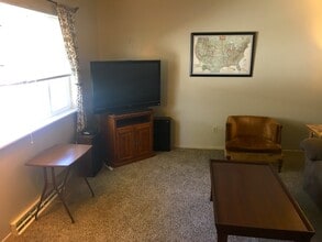 523 N Bryan Ave, Unit #2 in Fort Collins, CO - Foto de edificio - Building Photo