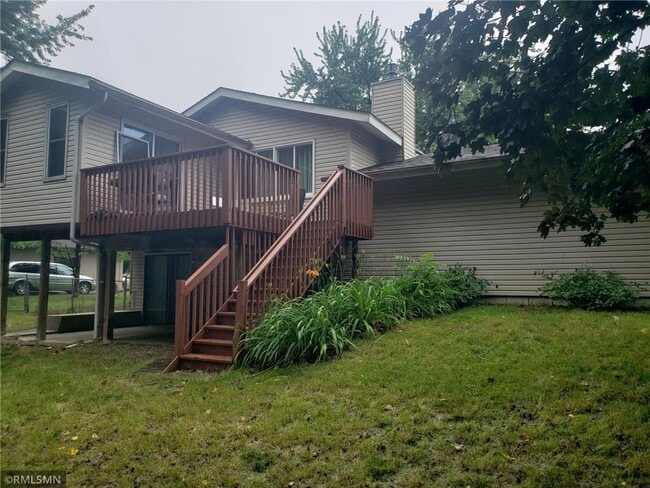 2905 Weston Ln N in Plymouth, MN - Building Photo - Building Photo