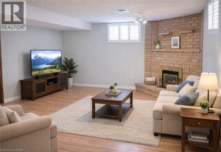 227 Templemead Dr in Hamilton, ON - Building Photo - Building Photo