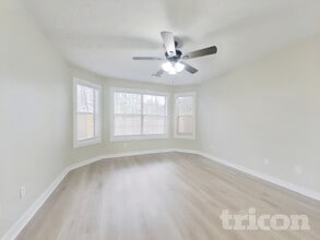 1097 Britley Park Ln in Woodstock, GA - Foto de edificio - Building Photo