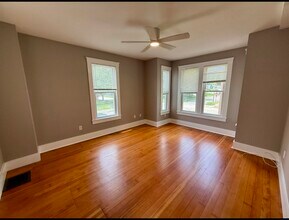 12 Stark St, Unit 12 - 1 in Nashua, NH - Building Photo - Building Photo
