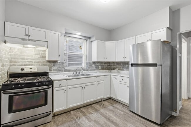 5423 W Quincy St, Unit 1 in Chicago, IL - Foto de edificio - Building Photo