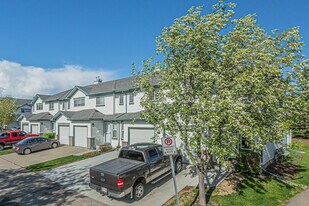 Lakeview Greens Apartments