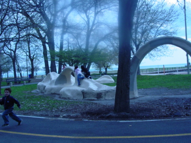 Pratt At The Lake in Chicago, IL - Building Photo