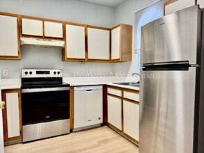 733 Bragg Dr in Wilmington, NC - Building Photo - Building Photo