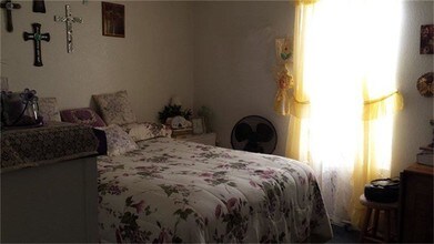 601 E Felt St in Brownfield, TX - Building Photo - Building Photo